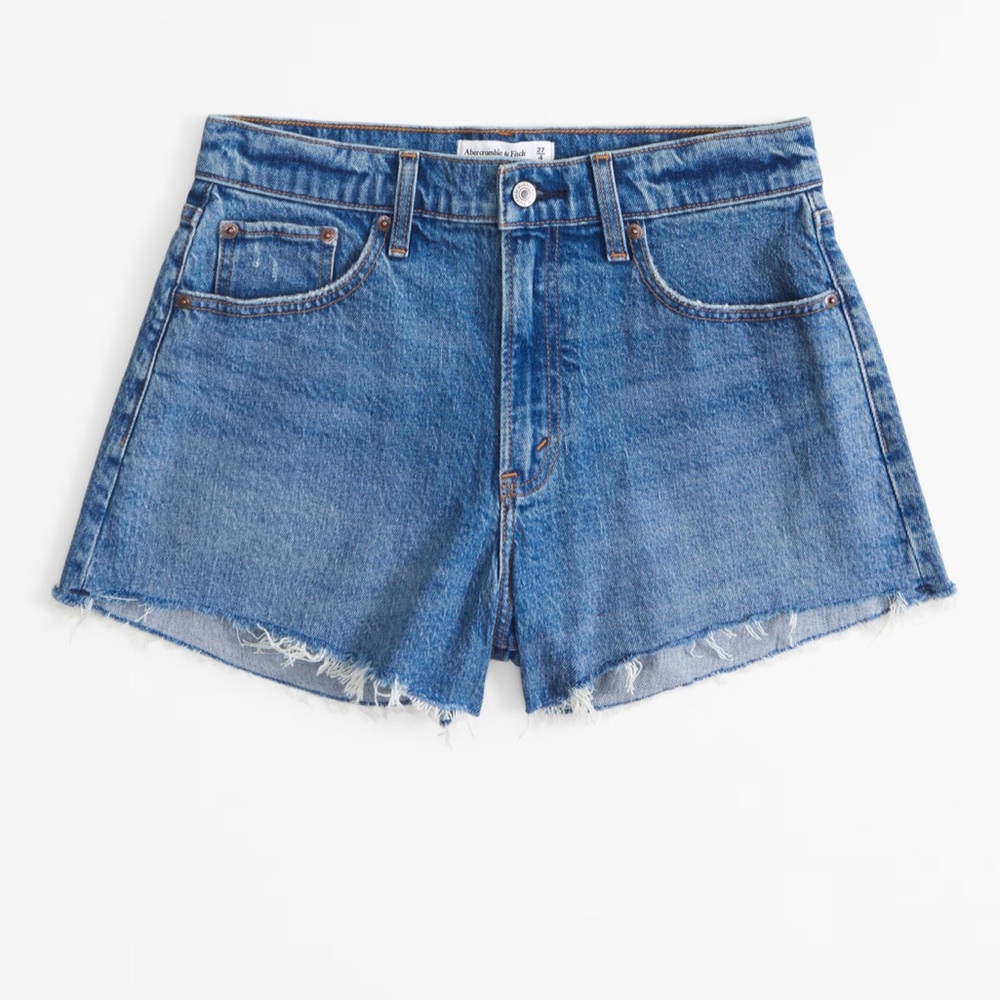 Abercrombie curve Love The 90’s Relaxed Cutoff Short
